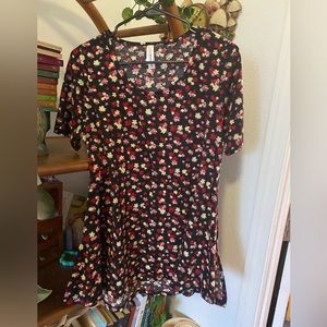 Lularoe floral top